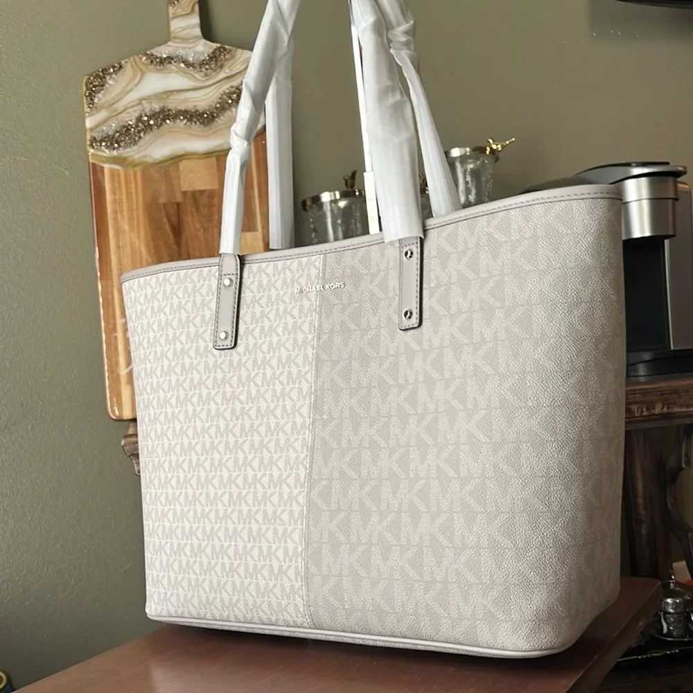Michael Kors LG tote